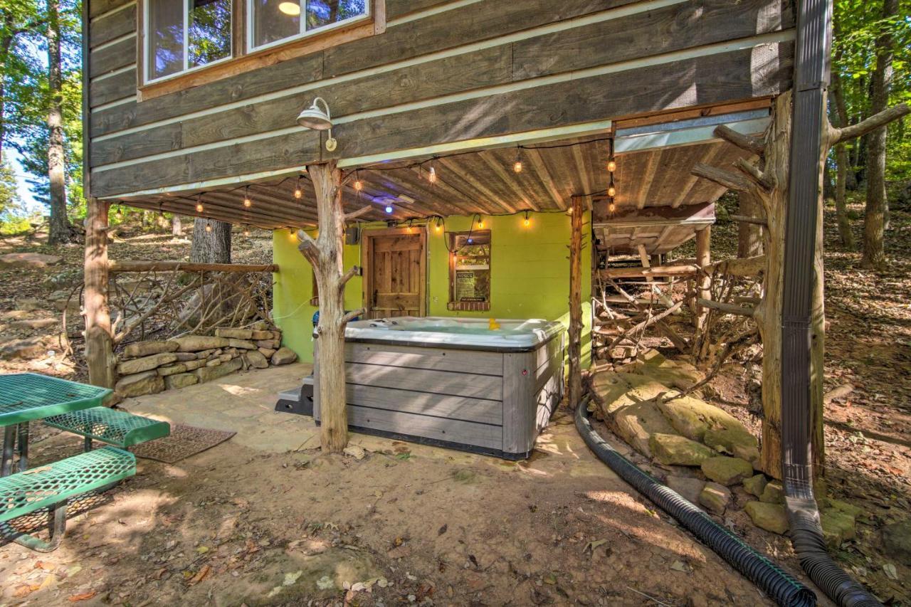 The Treehouse Cabin Creekside Home With Hot Tub! Summerville Exterior photo